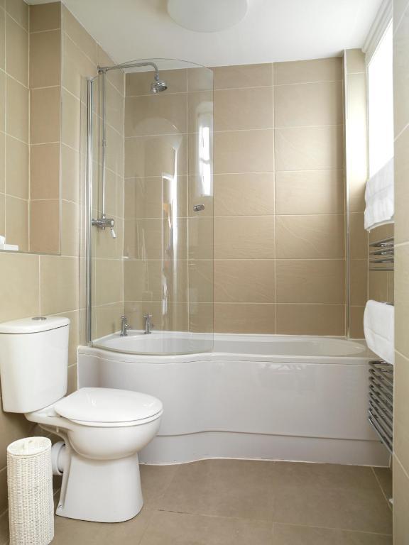The Bull Hotel Maidstone/Sevenoaks 로섬 객실 사진