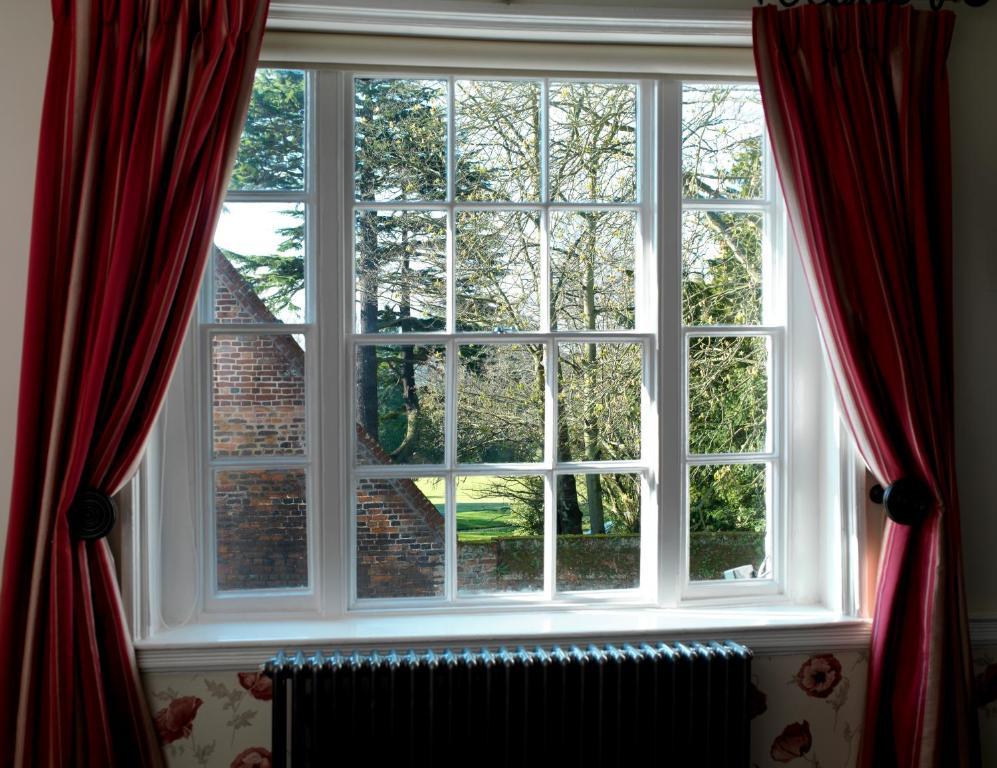 The Bull Hotel Maidstone/Sevenoaks 로섬 외부 사진