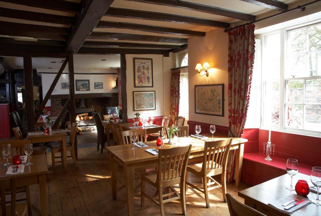 The Bull Hotel Maidstone/Sevenoaks 로섬 외부 사진
