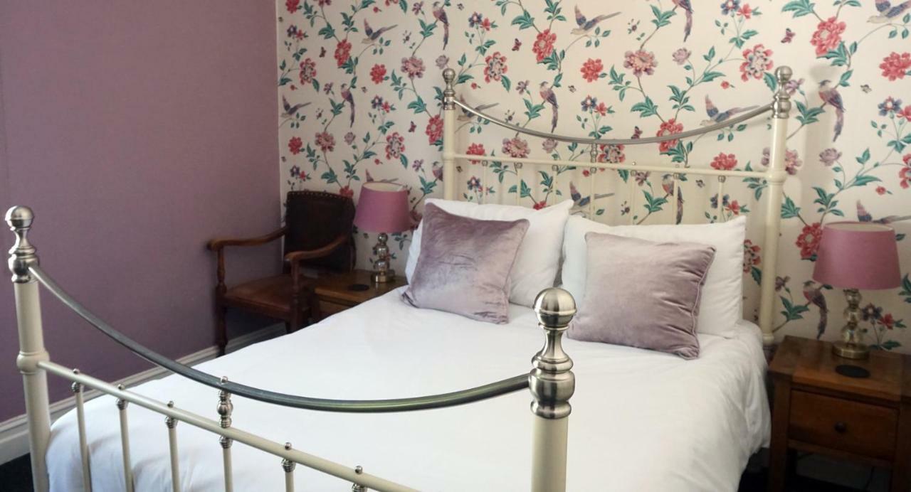 The Bull Hotel Maidstone/Sevenoaks 로섬 외부 사진